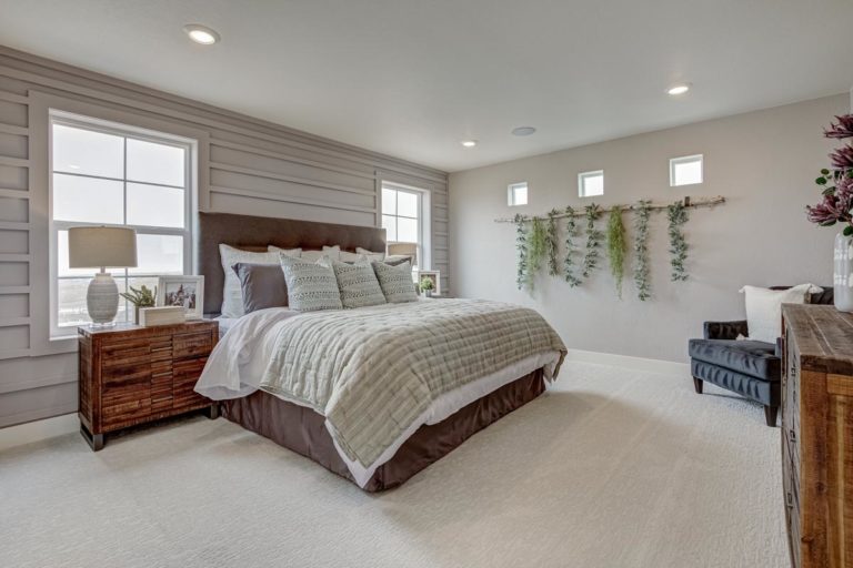 Oakwood HomesVolante Carriage House at Green Valley Ranch Oakwood Homes