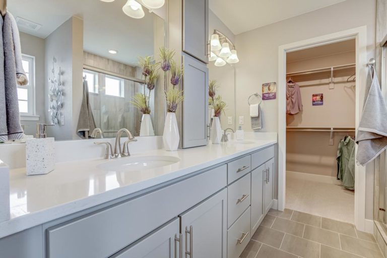 Oakwood HomesVolante Carriage House at Green Valley Ranch Oakwood Homes