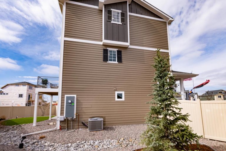 Oakwood HomesVolante Carriage House at Green Valley Ranch Oakwood Homes